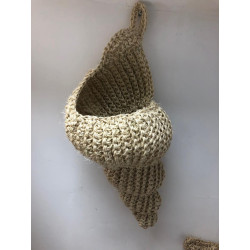 Corbeille coquillage  à suspendre en corde sisal