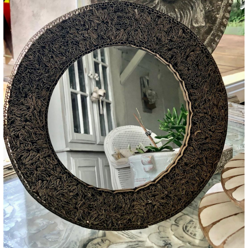 Miroir rond en dentelle de carton recyclé